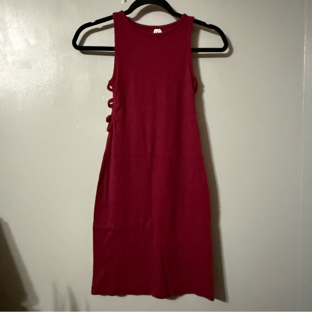 Sleeveless Burgundy Dress